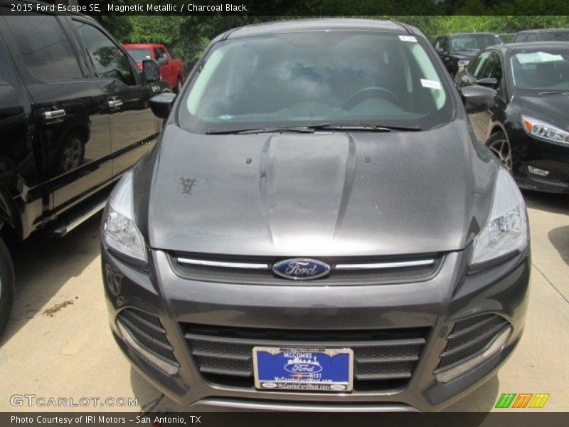Magnetic Metallic / Charcoal Black 2015 Ford Escape SE