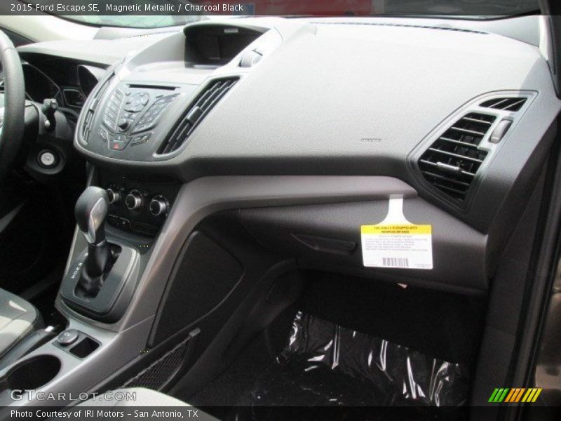 Magnetic Metallic / Charcoal Black 2015 Ford Escape SE