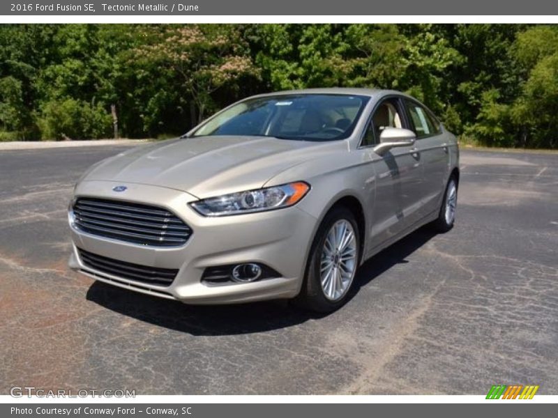 Tectonic Metallic / Dune 2016 Ford Fusion SE