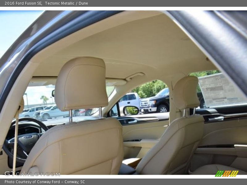 Tectonic Metallic / Dune 2016 Ford Fusion SE