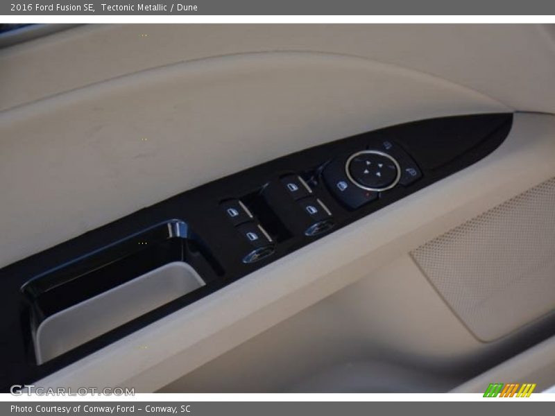 Tectonic Metallic / Dune 2016 Ford Fusion SE