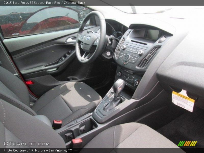 Race Red / Charcoal Black 2015 Ford Focus SE Sedan