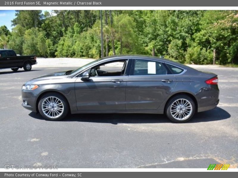 Magnetic Metallic / Charcoal Black 2016 Ford Fusion SE