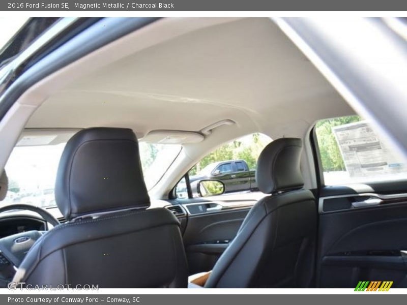 Magnetic Metallic / Charcoal Black 2016 Ford Fusion SE