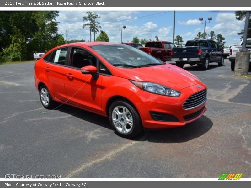 Race Red / Charcoal Black 2015 Ford Fiesta SE Sedan