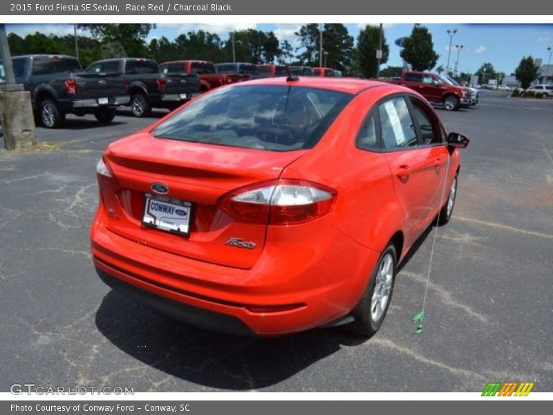 Race Red / Charcoal Black 2015 Ford Fiesta SE Sedan