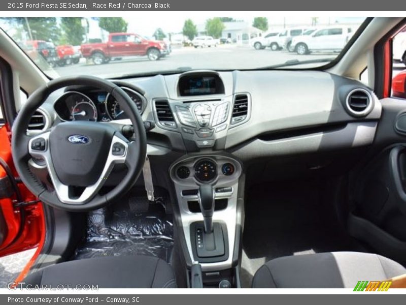 Race Red / Charcoal Black 2015 Ford Fiesta SE Sedan