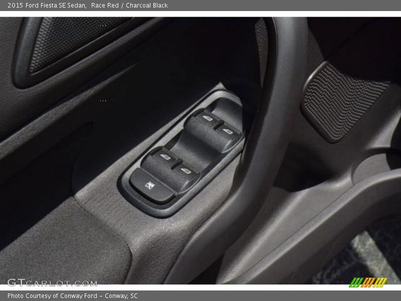 Race Red / Charcoal Black 2015 Ford Fiesta SE Sedan