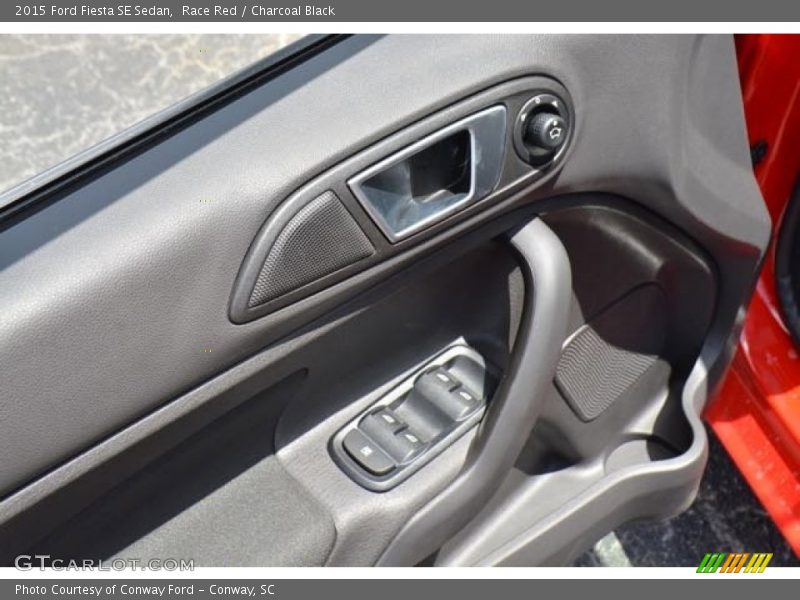 Race Red / Charcoal Black 2015 Ford Fiesta SE Sedan