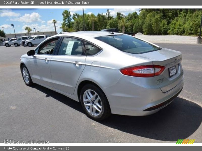 Ingot Silver Metallic / Charcoal Black 2016 Ford Fusion SE