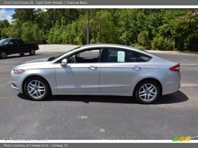 Ingot Silver Metallic / Charcoal Black 2016 Ford Fusion SE
