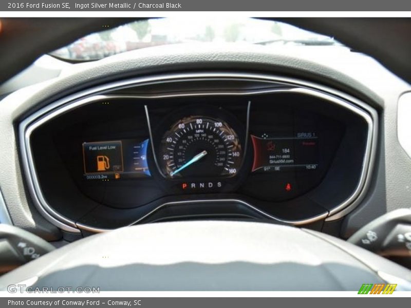 Ingot Silver Metallic / Charcoal Black 2016 Ford Fusion SE