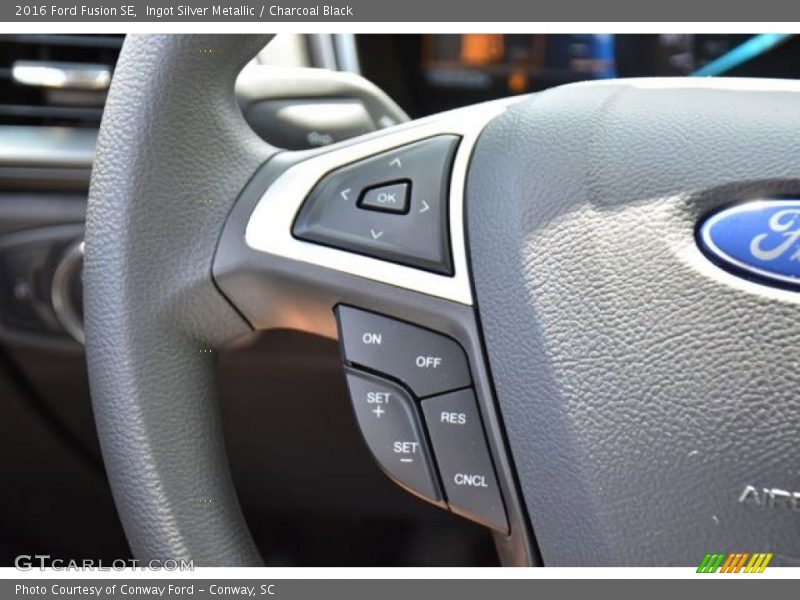 Ingot Silver Metallic / Charcoal Black 2016 Ford Fusion SE