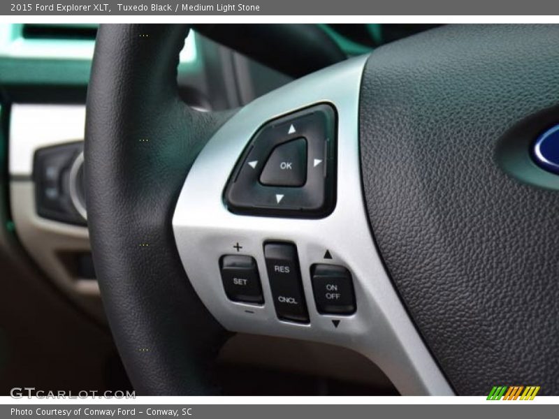 Tuxedo Black / Medium Light Stone 2015 Ford Explorer XLT