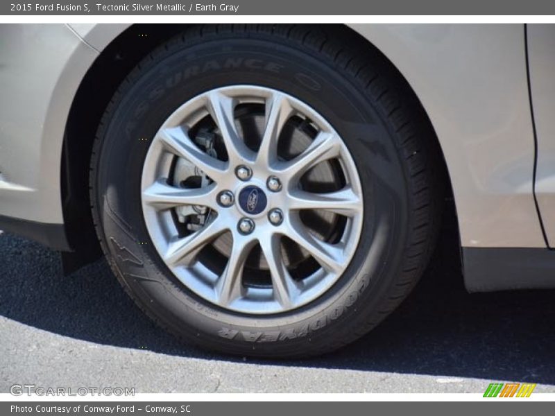 Tectonic Silver Metallic / Earth Gray 2015 Ford Fusion S