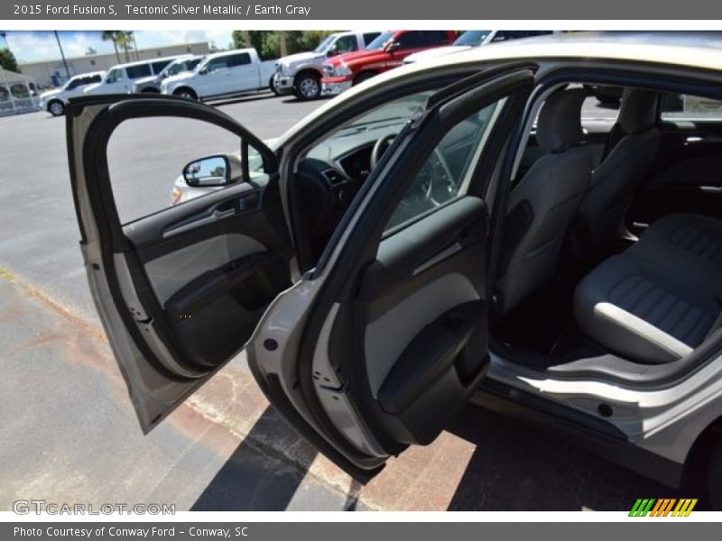Tectonic Silver Metallic / Earth Gray 2015 Ford Fusion S