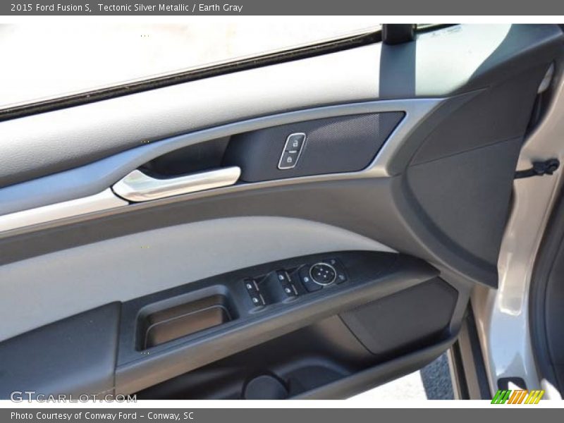 Tectonic Silver Metallic / Earth Gray 2015 Ford Fusion S