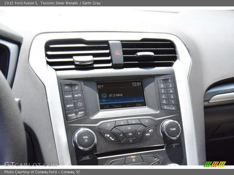 Tectonic Silver Metallic / Earth Gray 2015 Ford Fusion S