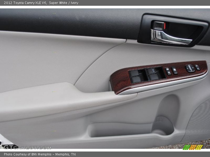 Super White / Ivory 2012 Toyota Camry XLE V6