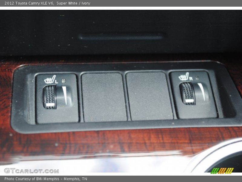 Super White / Ivory 2012 Toyota Camry XLE V6