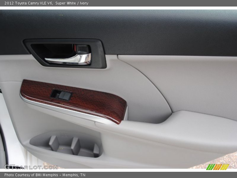 Super White / Ivory 2012 Toyota Camry XLE V6