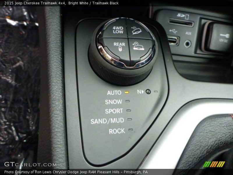 Bright White / Trailhawk Black 2015 Jeep Cherokee Trailhawk 4x4