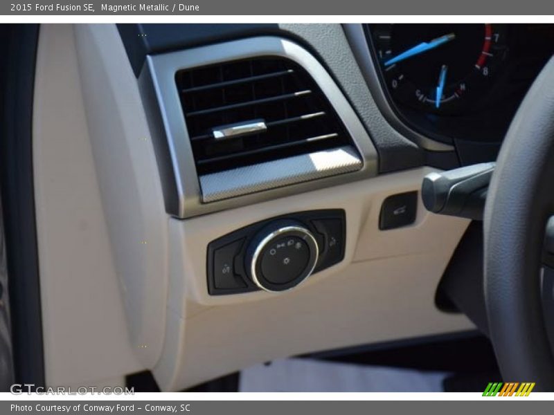 Magnetic Metallic / Dune 2015 Ford Fusion SE
