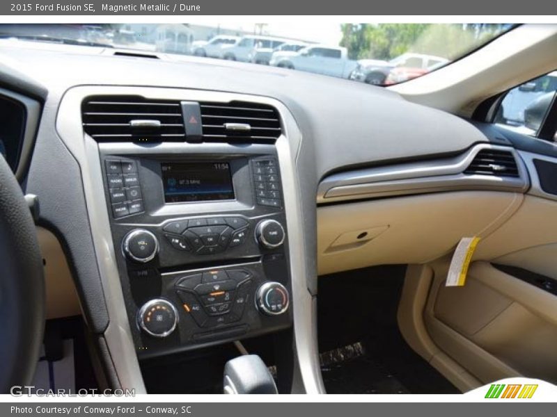 Magnetic Metallic / Dune 2015 Ford Fusion SE