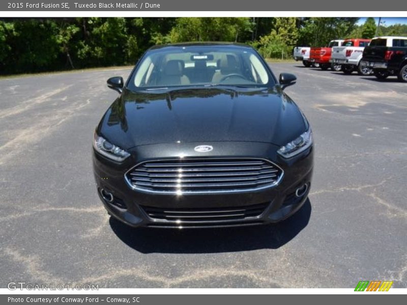 Tuxedo Black Metallic / Dune 2015 Ford Fusion SE