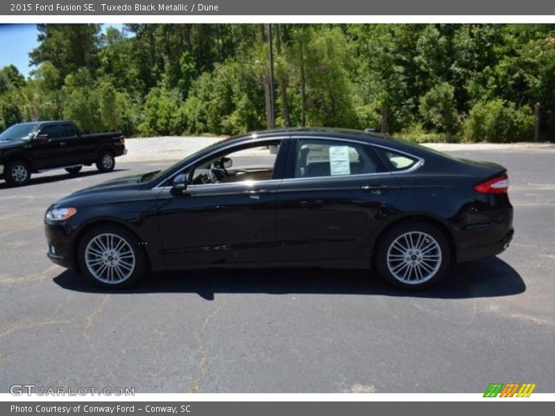 Tuxedo Black Metallic / Dune 2015 Ford Fusion SE