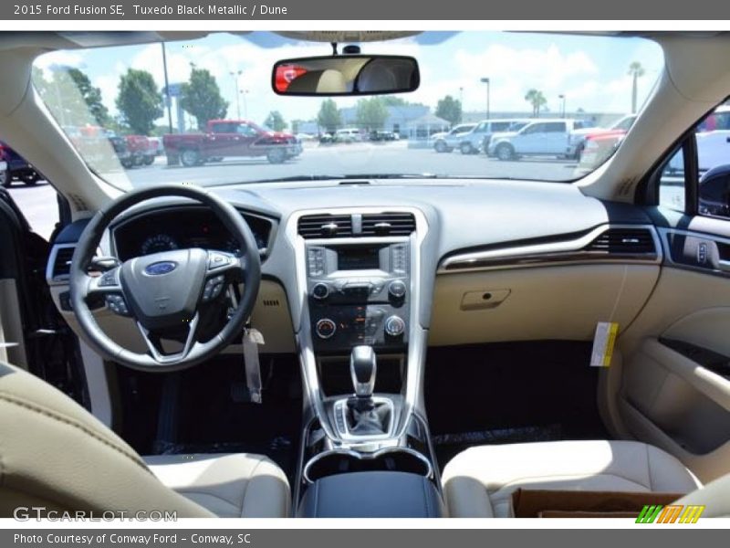 Tuxedo Black Metallic / Dune 2015 Ford Fusion SE