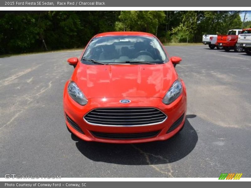 Race Red / Charcoal Black 2015 Ford Fiesta SE Sedan