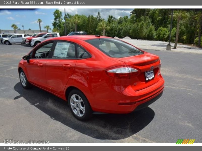 Race Red / Charcoal Black 2015 Ford Fiesta SE Sedan