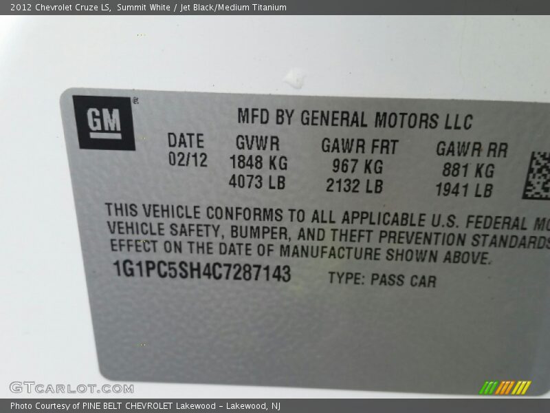 Summit White / Jet Black/Medium Titanium 2012 Chevrolet Cruze LS