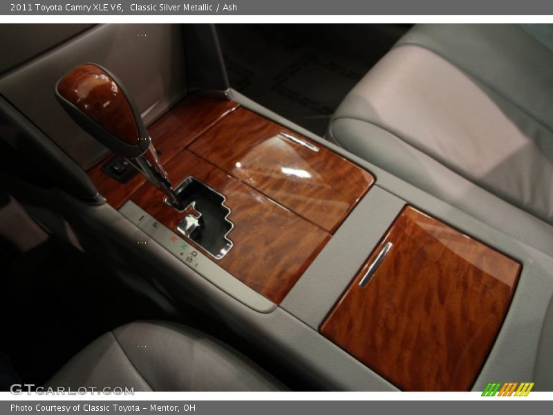 Classic Silver Metallic / Ash 2011 Toyota Camry XLE V6