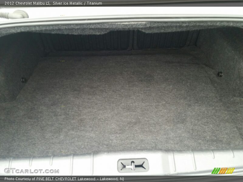 Silver Ice Metallic / Titanium 2012 Chevrolet Malibu LS