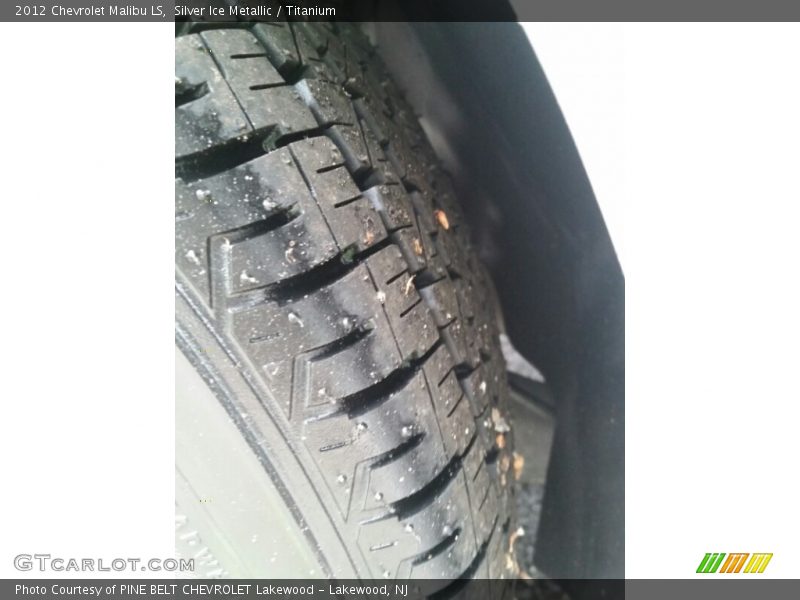 Silver Ice Metallic / Titanium 2012 Chevrolet Malibu LS