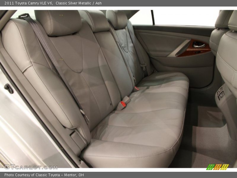 Classic Silver Metallic / Ash 2011 Toyota Camry XLE V6