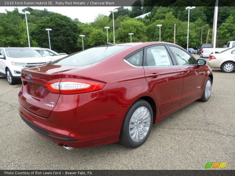 Ruby Red Metallic / Charcoal Black 2016 Ford Fusion Hybrid SE
