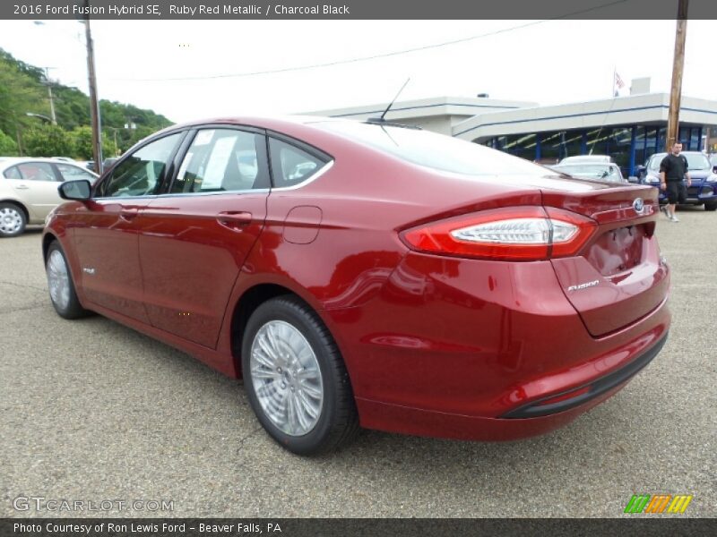 Ruby Red Metallic / Charcoal Black 2016 Ford Fusion Hybrid SE