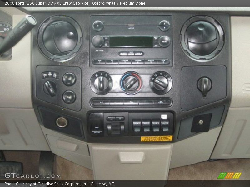Oxford White / Medium Stone 2008 Ford F250 Super Duty XL Crew Cab 4x4
