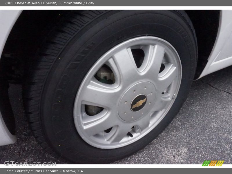 Summit White / Gray 2005 Chevrolet Aveo LT Sedan