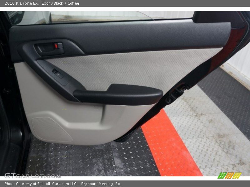 Ebony Black / Coffee 2010 Kia Forte EX