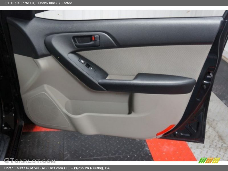 Ebony Black / Coffee 2010 Kia Forte EX