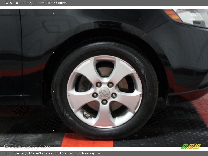 Ebony Black / Coffee 2010 Kia Forte EX