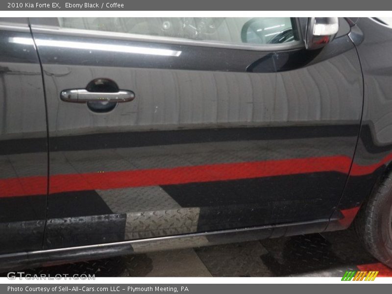 Ebony Black / Coffee 2010 Kia Forte EX