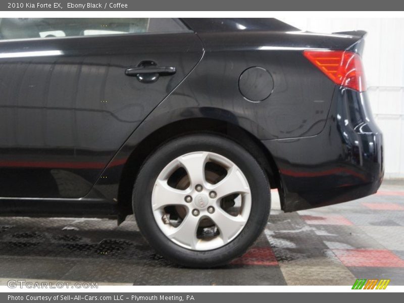 Ebony Black / Coffee 2010 Kia Forte EX