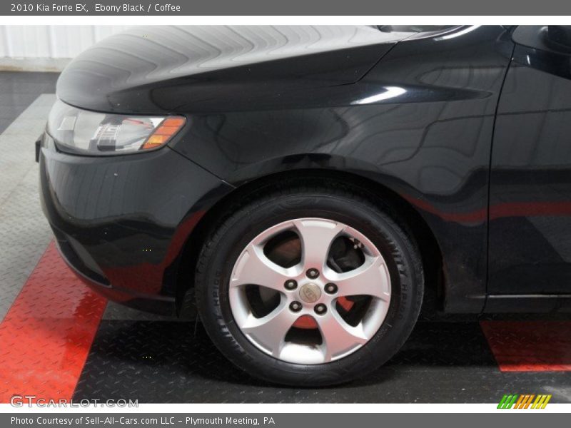 Ebony Black / Coffee 2010 Kia Forte EX