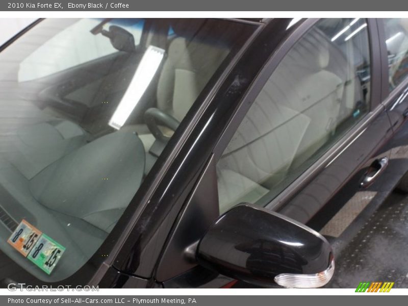 Ebony Black / Coffee 2010 Kia Forte EX