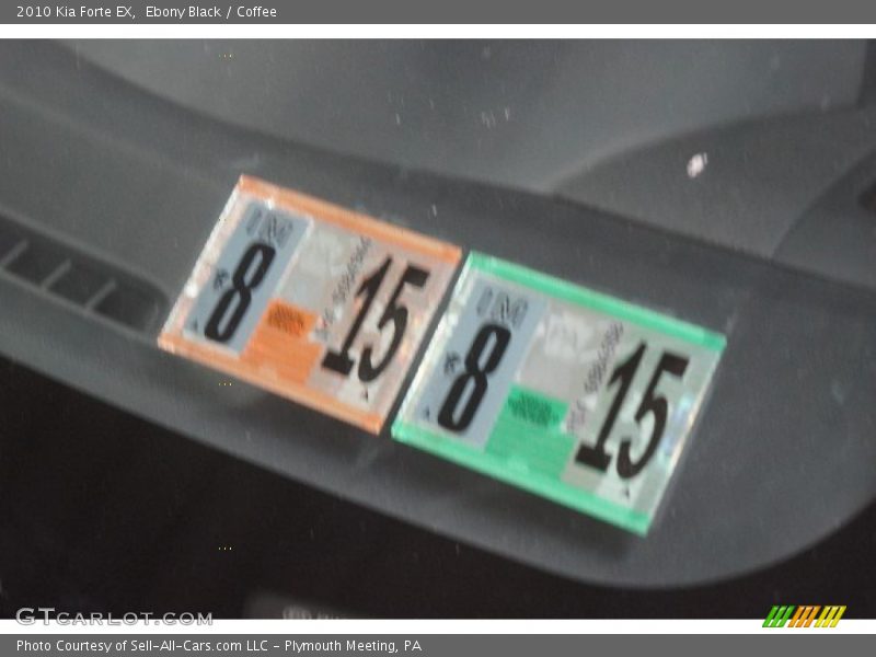 Ebony Black / Coffee 2010 Kia Forte EX